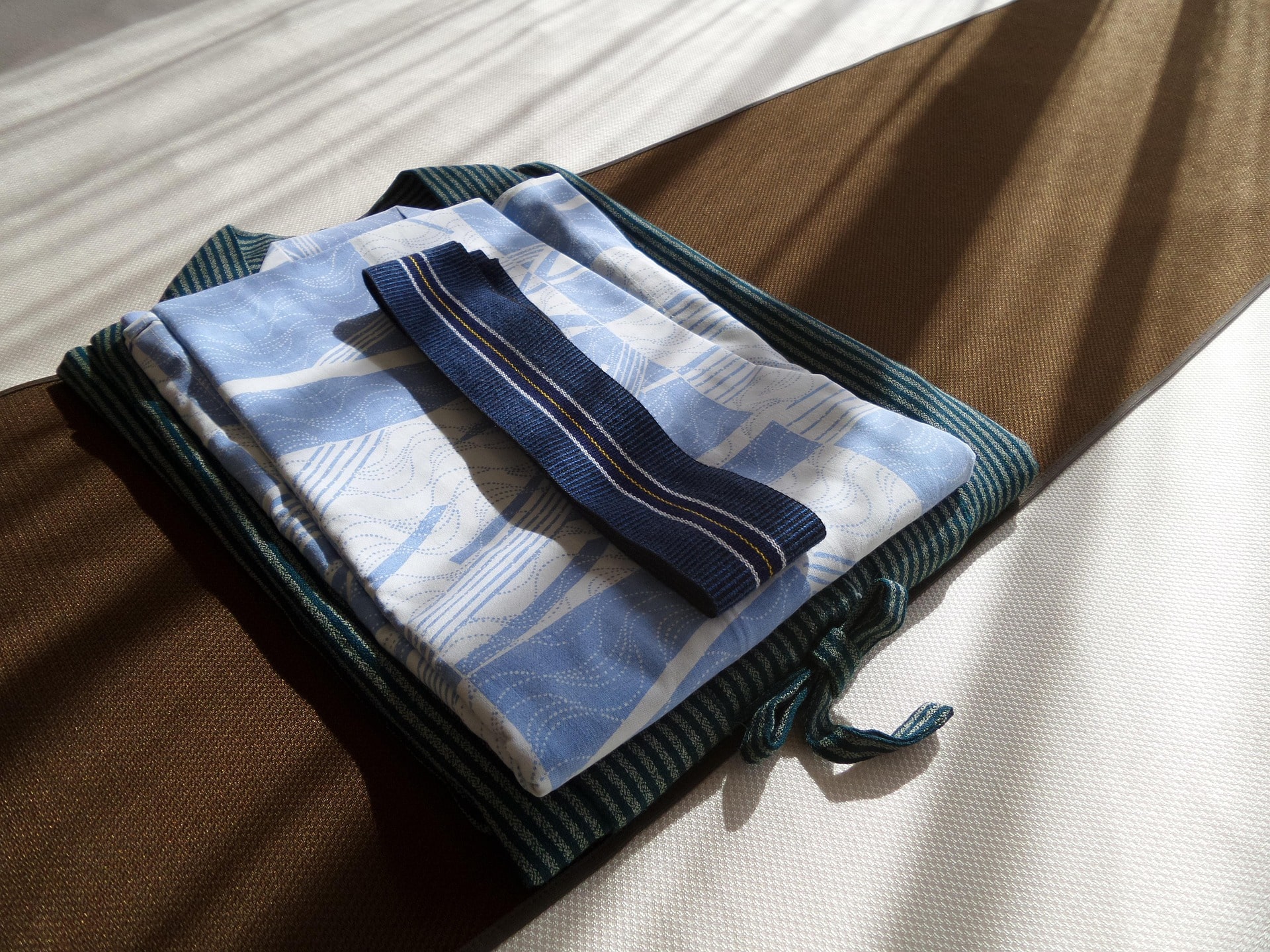 着物　収納　お手入れ